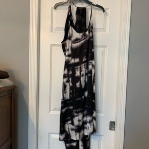 BCBGMAXAZRIA black and white sun dress size 6